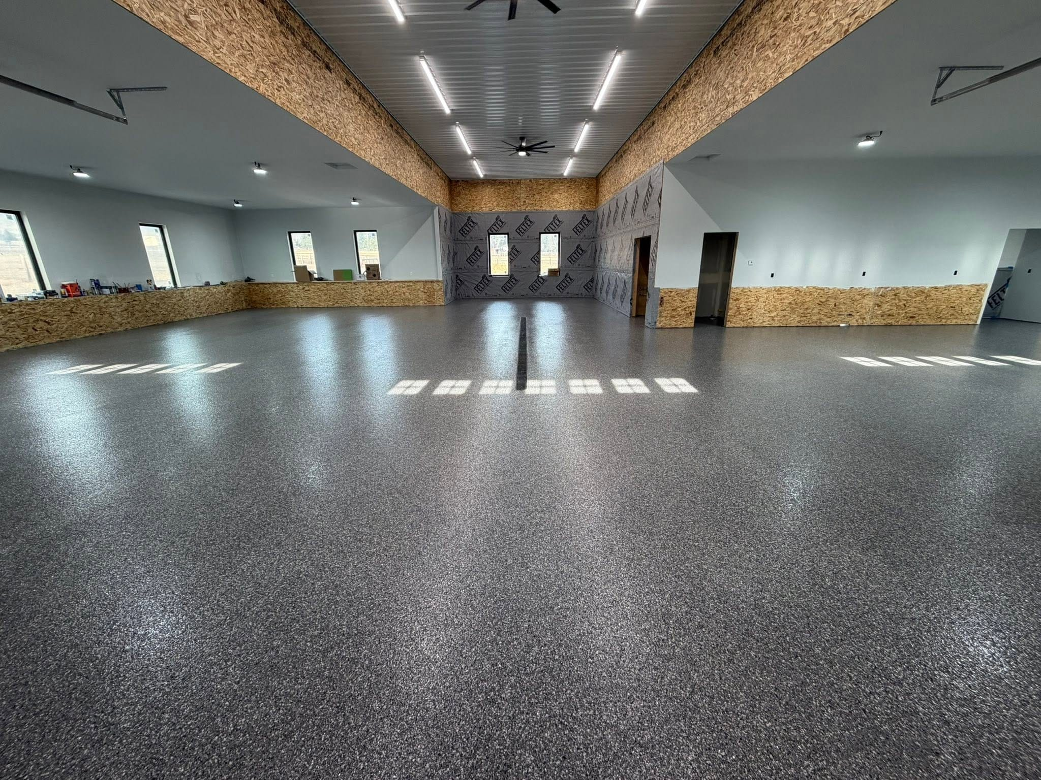 This is the Flakes System in Alberta, Canada provided by albertaeliteflooring